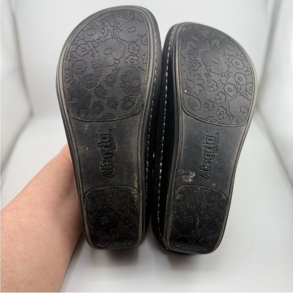 Alegria Leopard Print  with Black Trim Mary Jane Comfort Shoe. Size 38 (US 7.5-8 - Picture 2 of 6
